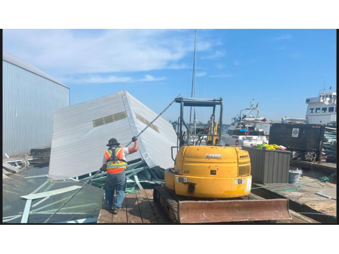 Pontoon Work Dock image 3