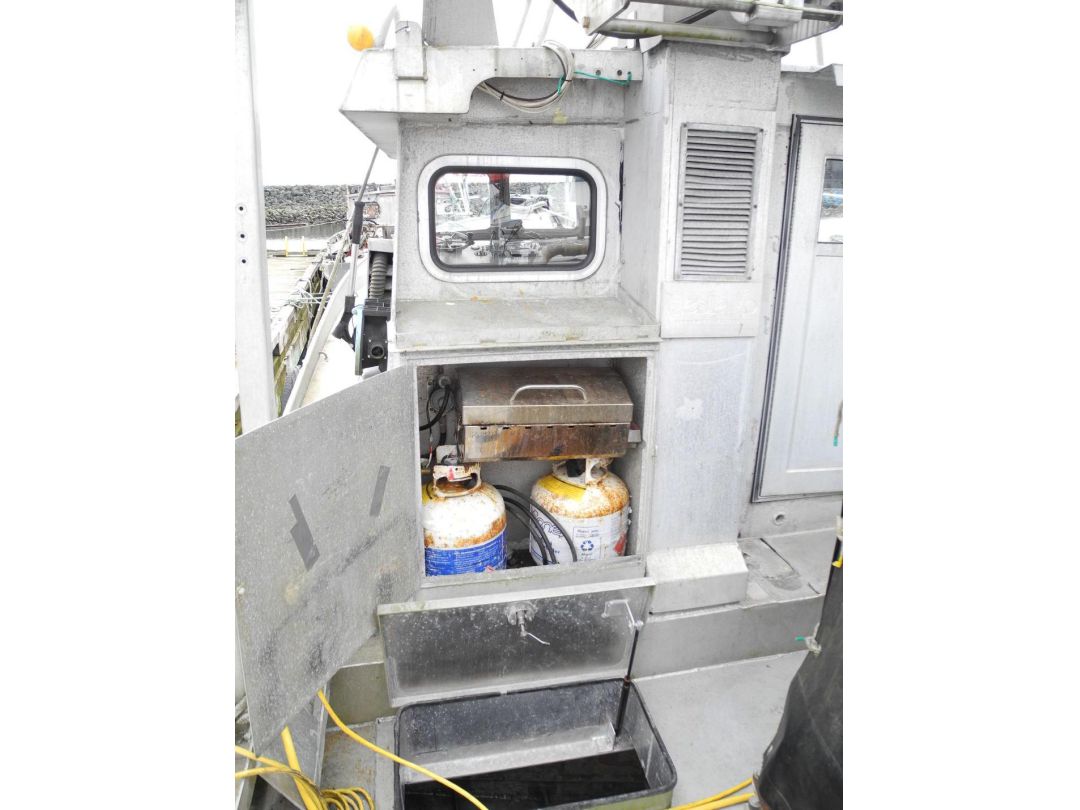 Aluminum Fishing Vessel image 11