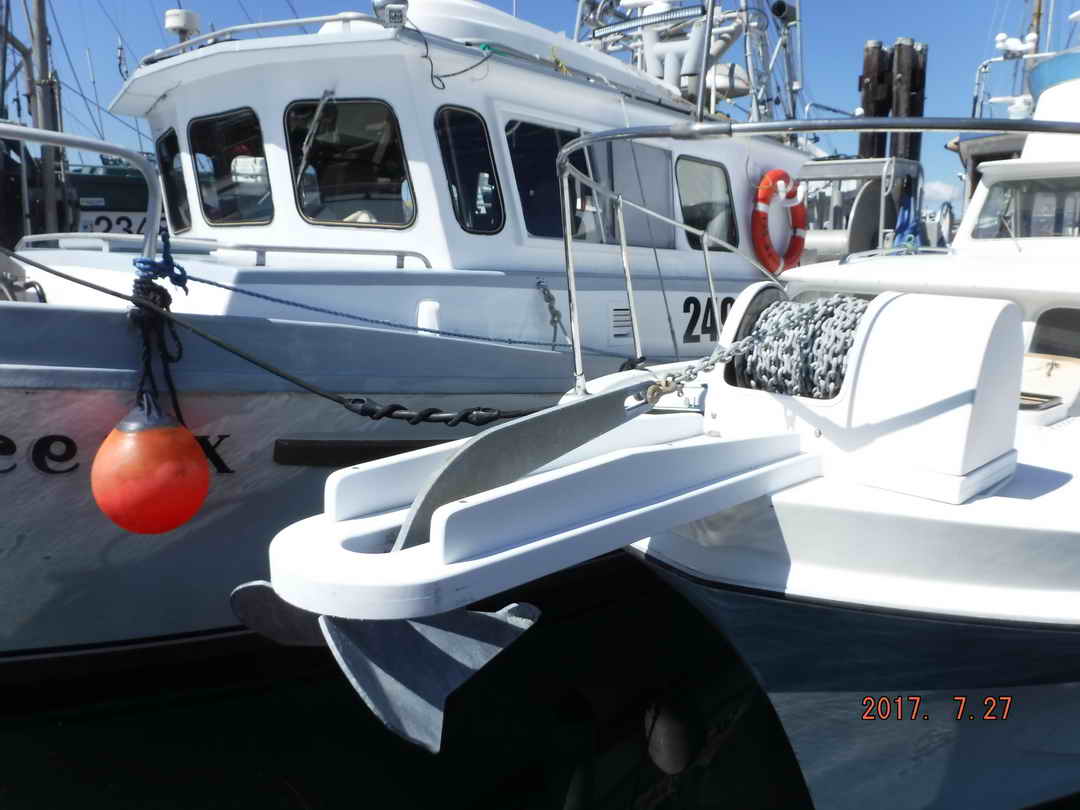 Uniflite Sport Fishing Cruiser image 2