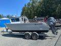 Walker Boats Coastal Explorer 23 thumbnail image 1