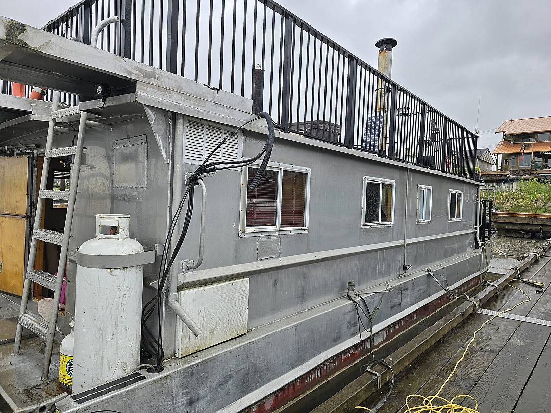 Aluminum House Boat image 2