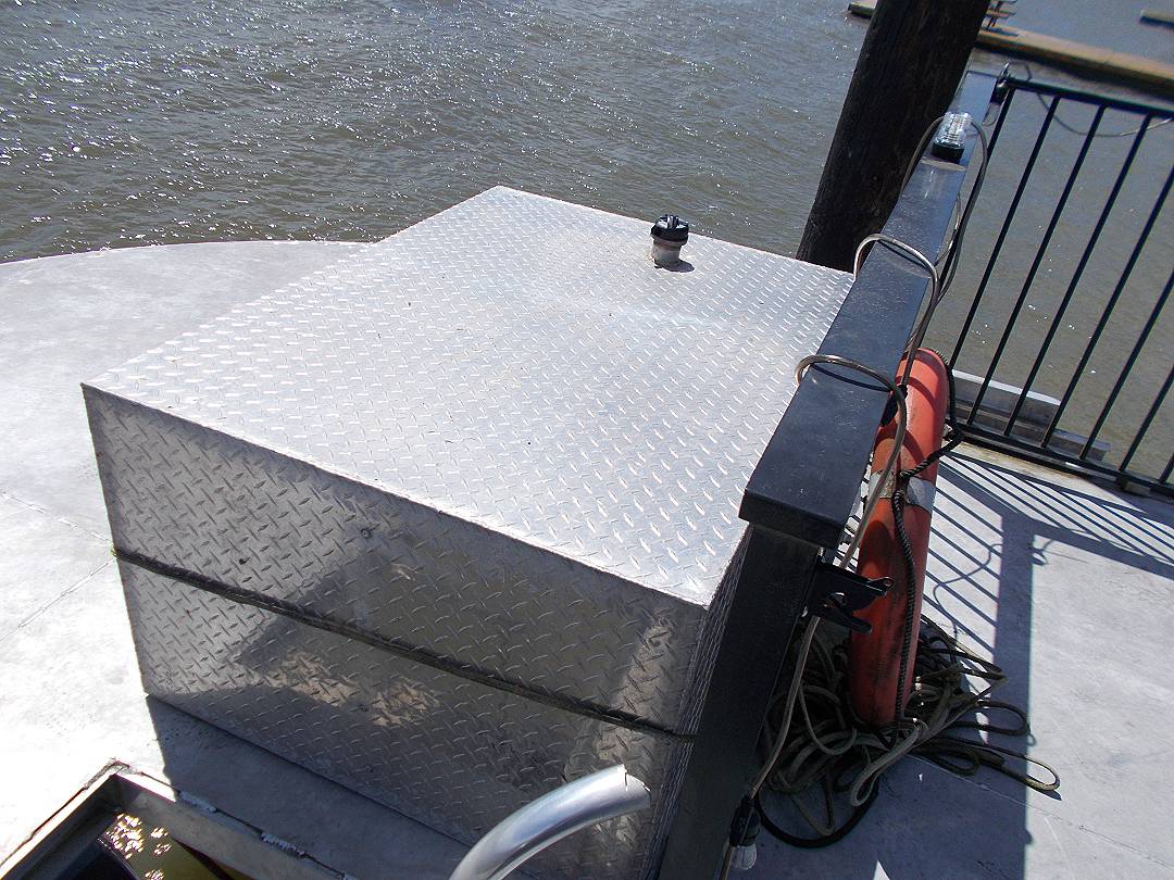 Aluminum House Boat image 10