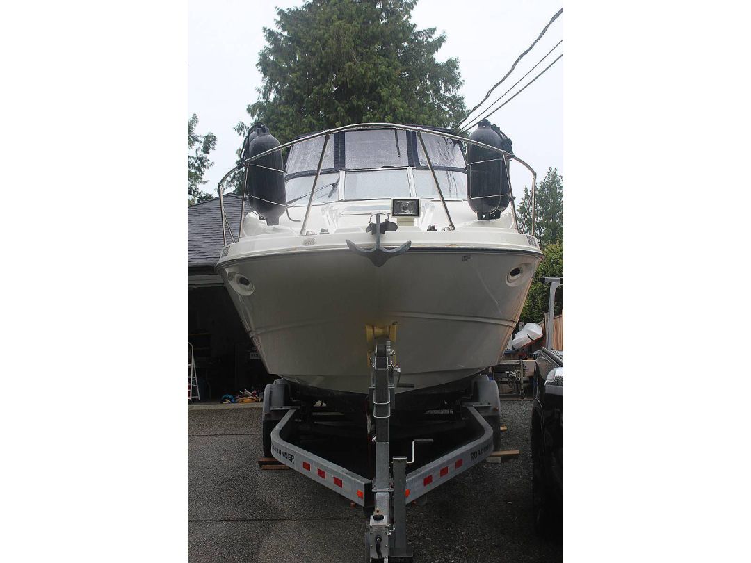 Fiberglass Bayliner 285 image 2