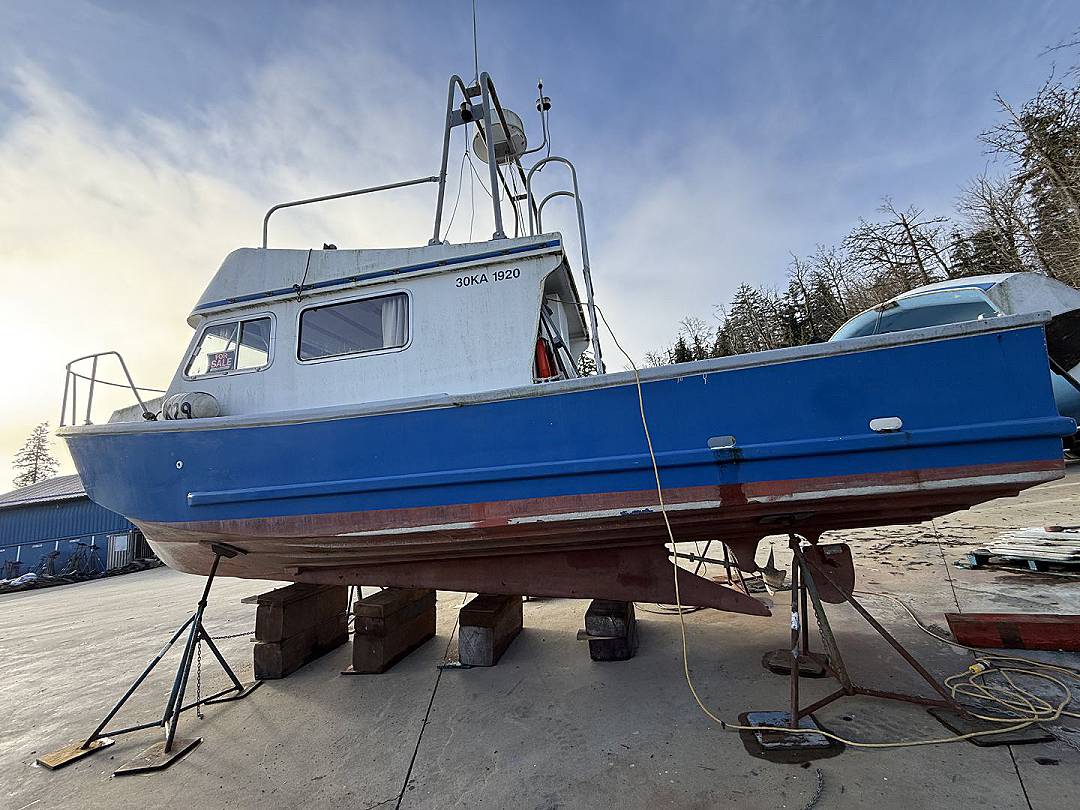 Fiberglass Harbour Boatworks image 5