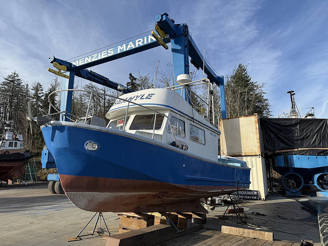 Fiberglass Harbour Boatworks image 7