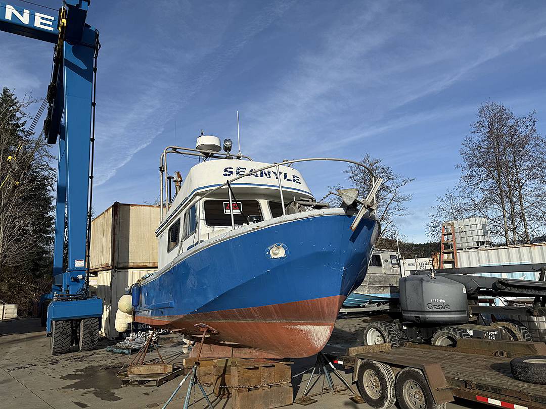 Fiberglass Harbour Boatworks image 8