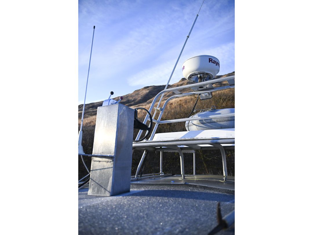 Fiberglass Aluminum Cabin Cruiser image 13