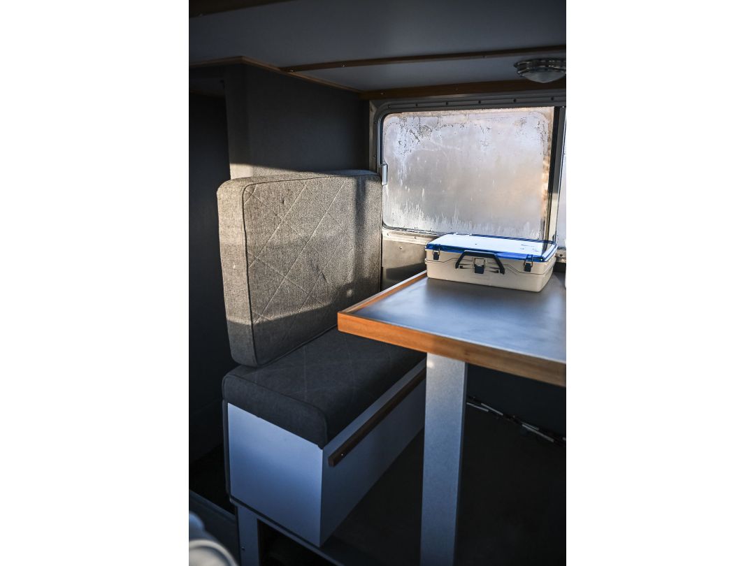 Fiberglass Aluminum Cabin Cruiser image 22