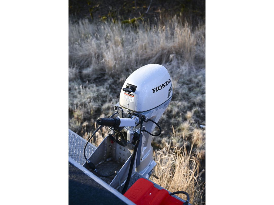 Fiberglass Aluminum Cabin Cruiser image 35