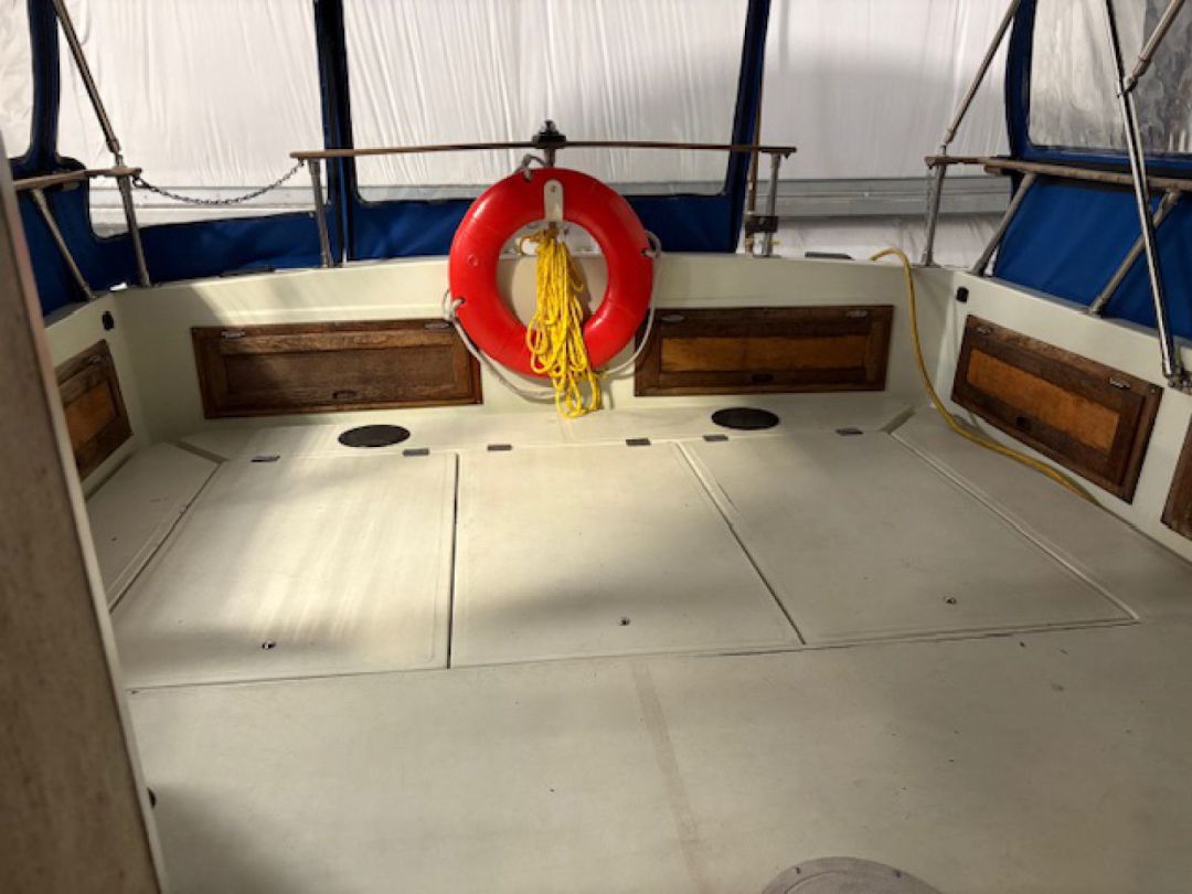 Fiberglass Cruiser image 9