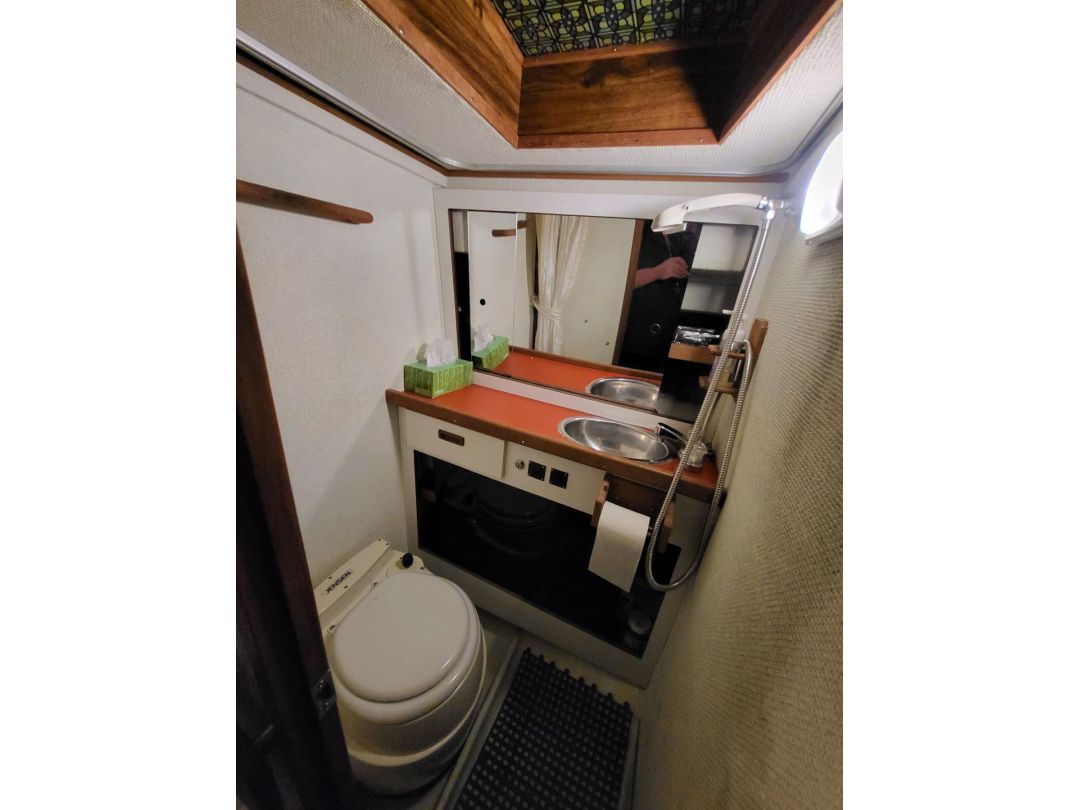 Fiberglass Cruiser image 28