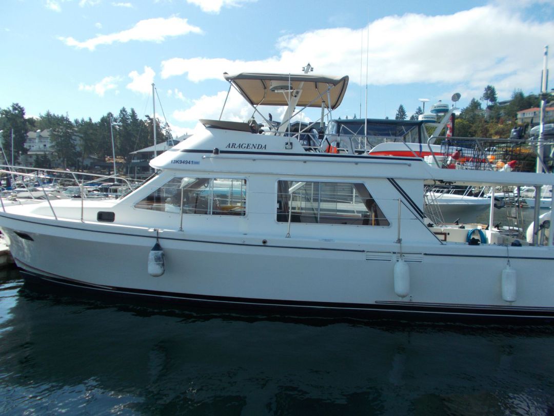 Fiberglass Gulf Commander image 4