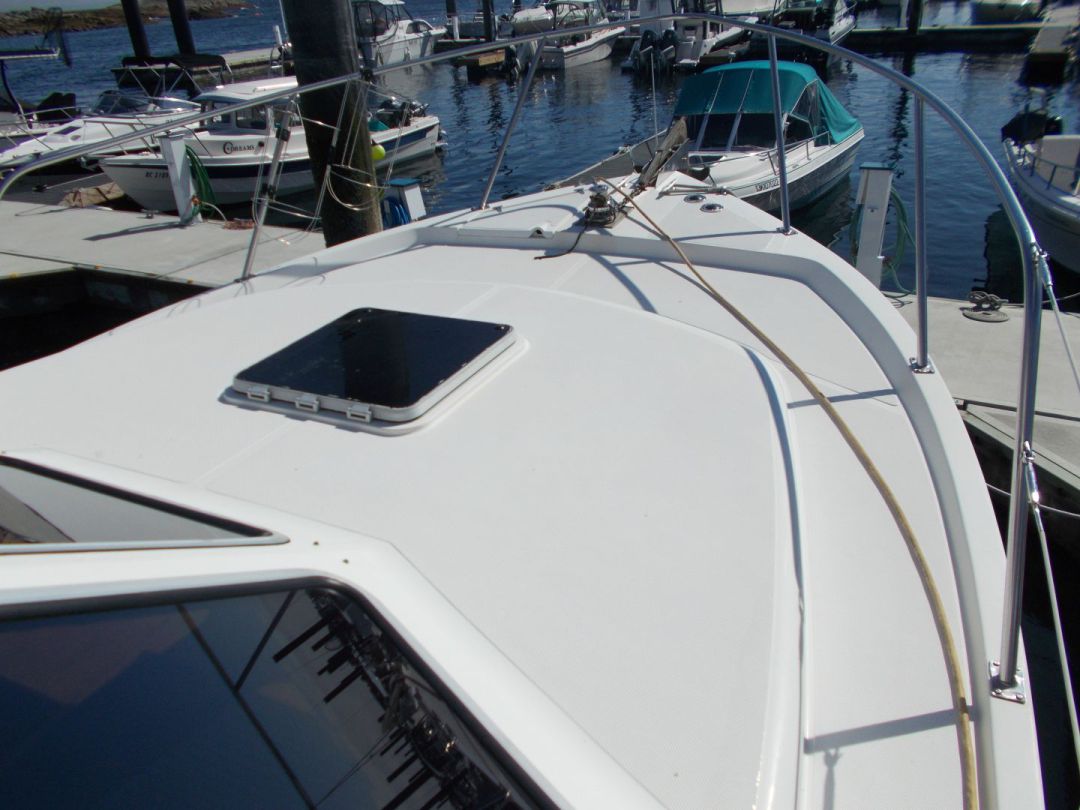 Fiberglass Gulf Commander image 7
