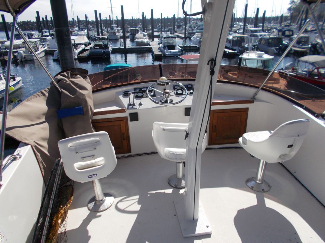Fiberglass Gulf Commander image 16
