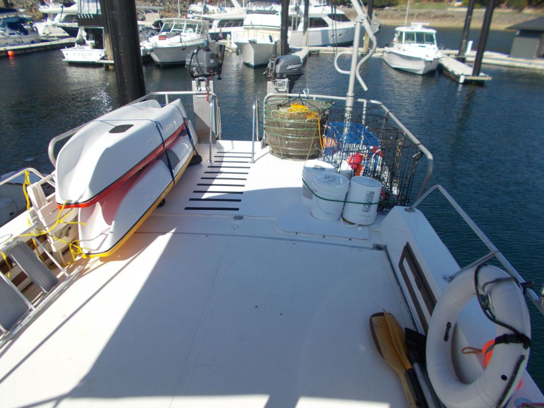 Fiberglass Gulf Commander image 17