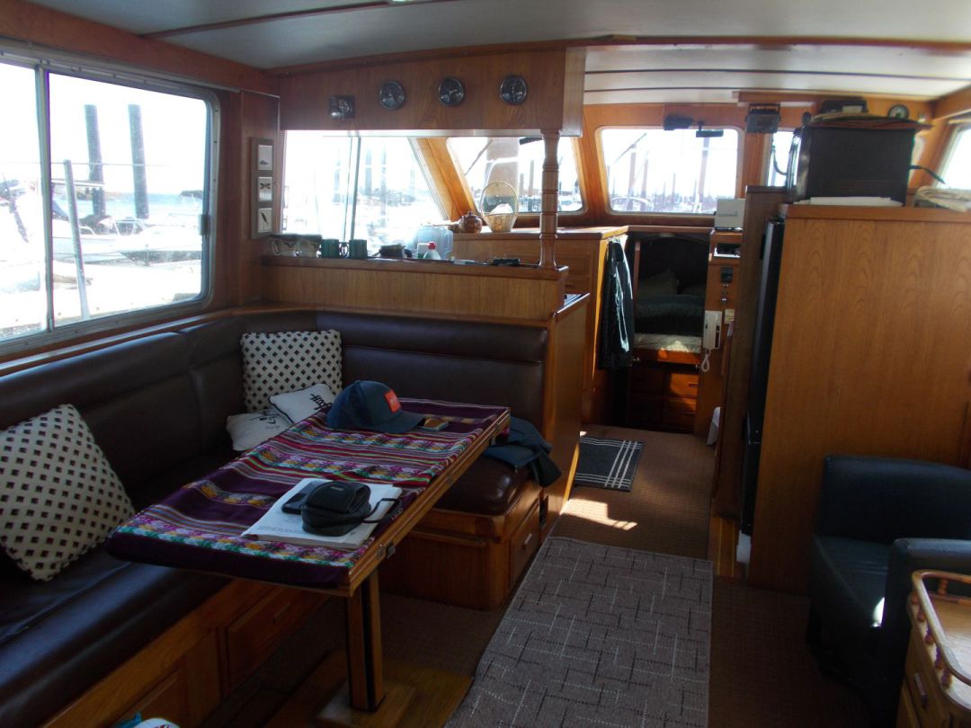 Fiberglass Gulf Commander image 21