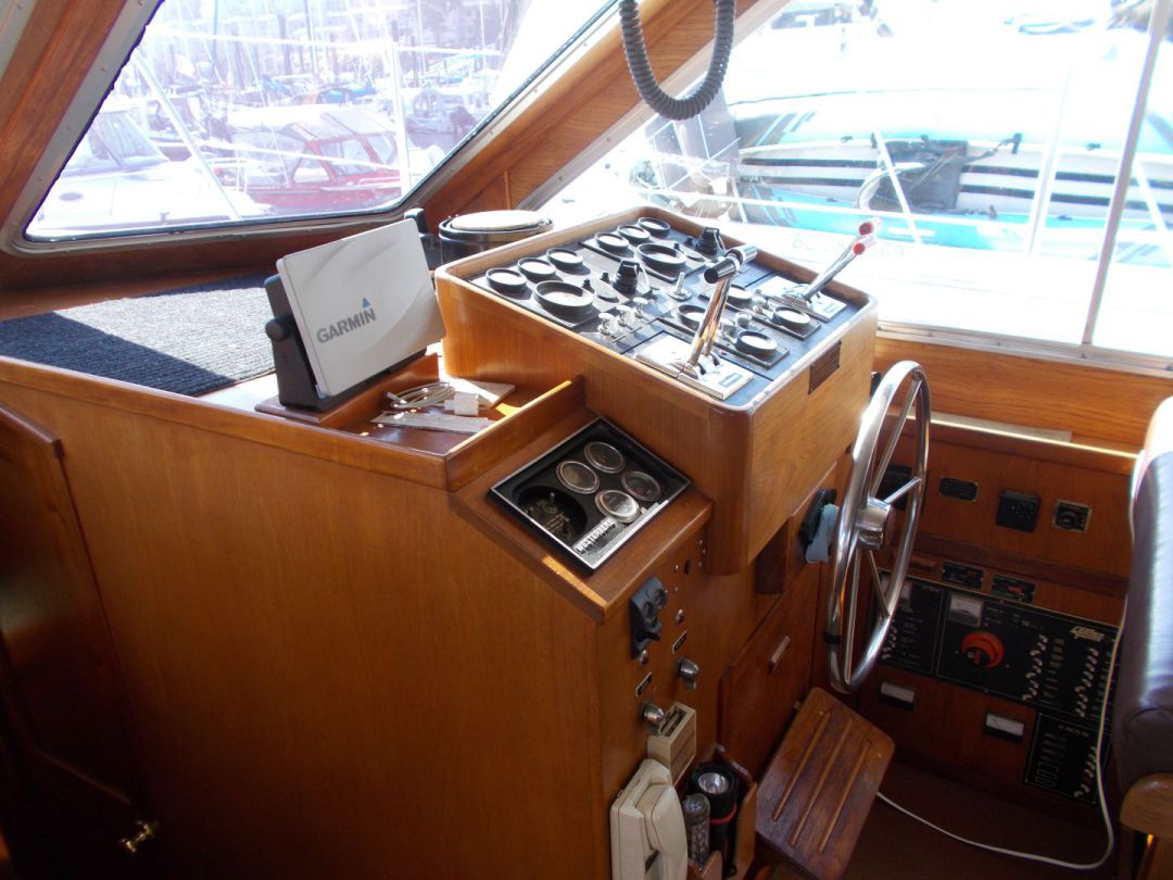 Fiberglass Gulf Commander image 29