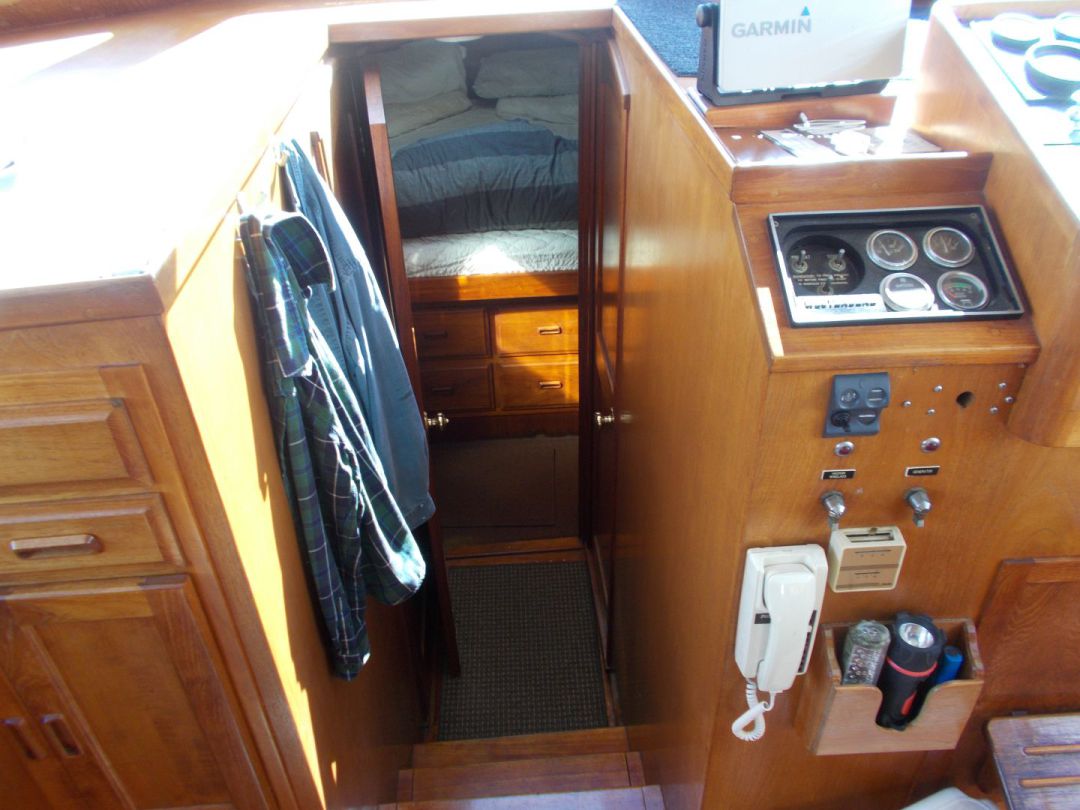 Fiberglass Gulf Commander image 32