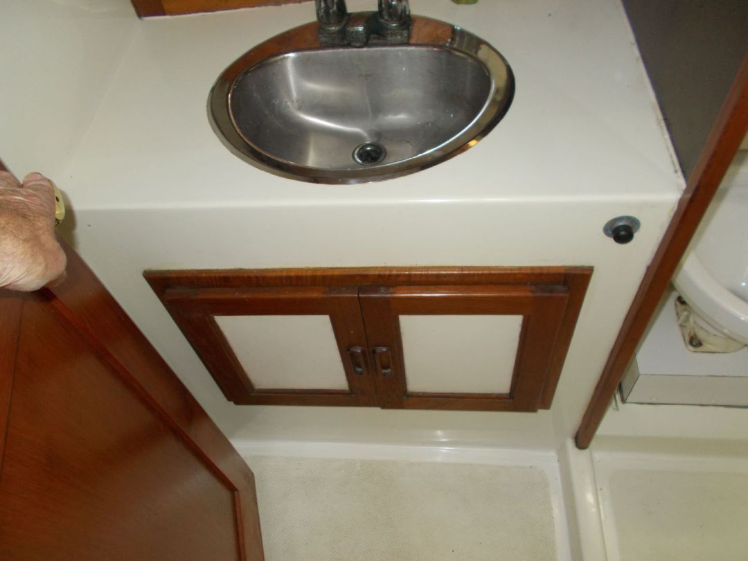 Fiberglass Gulf Commander image 41