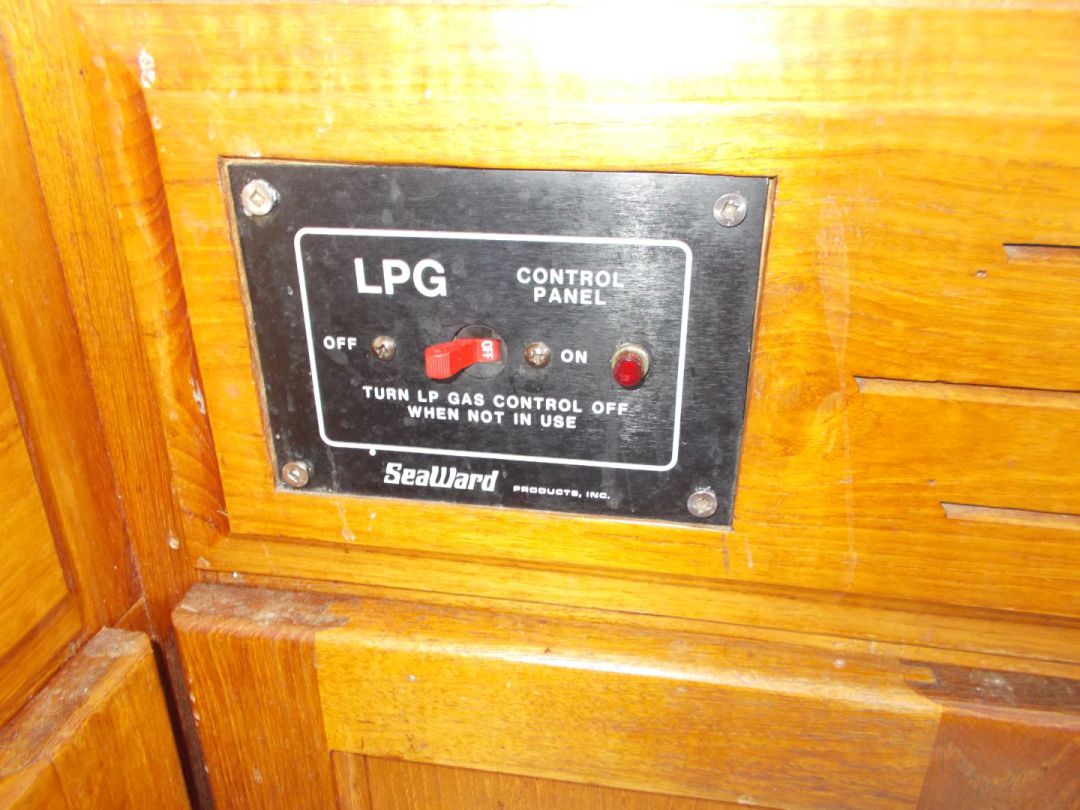 Fiberglass Gulf Commander image 50