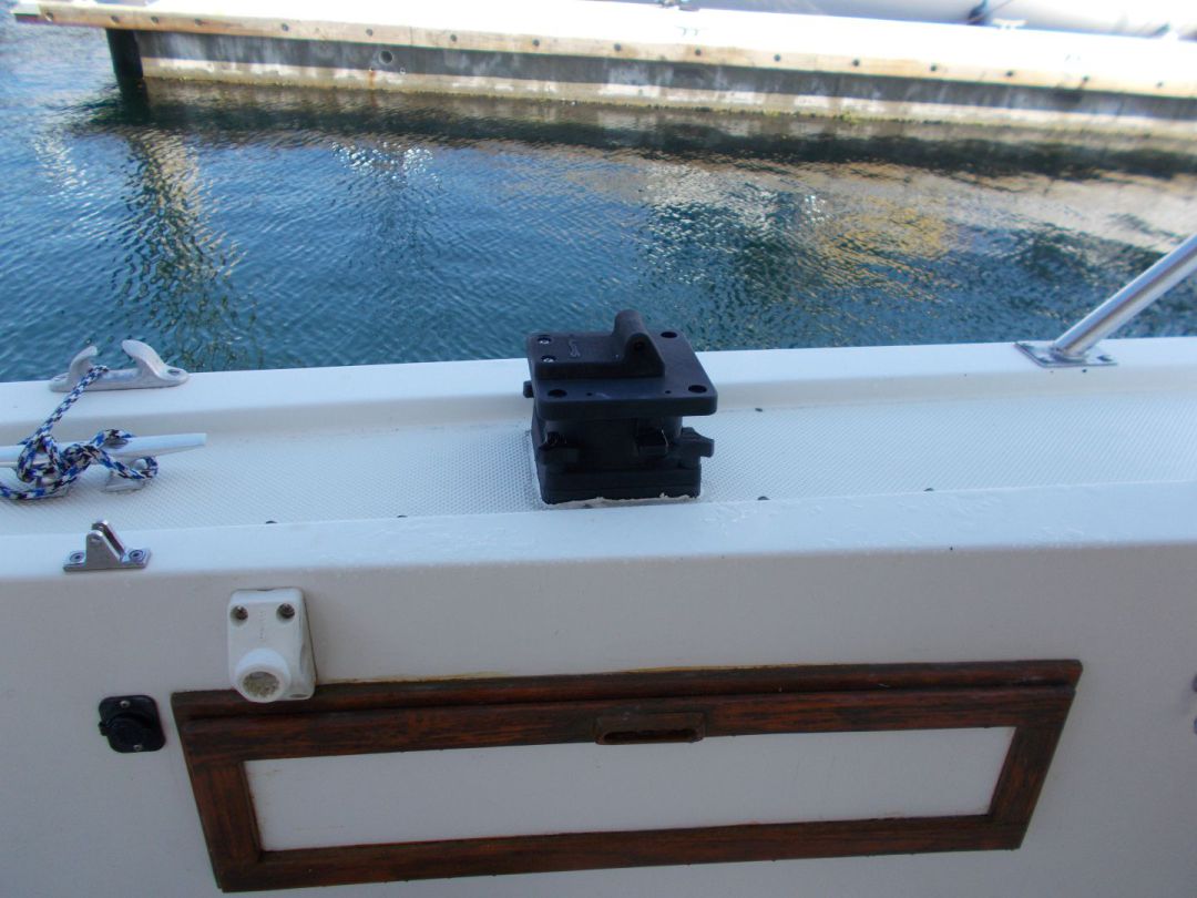 Fiberglass Gulf Commander image 70