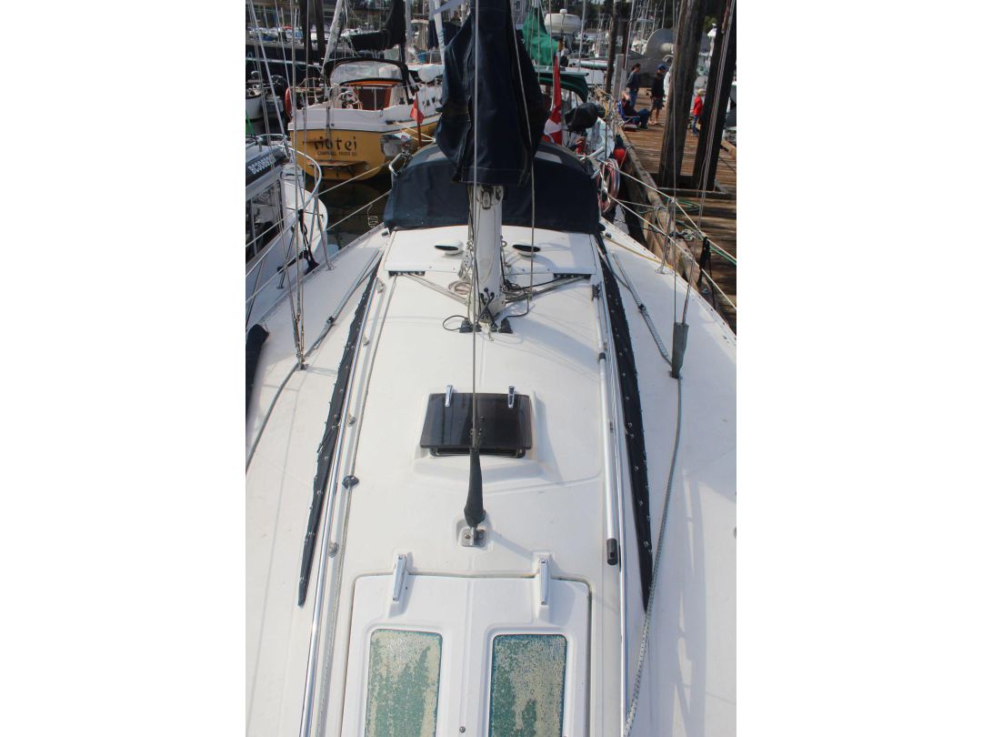 Masthead Sloop Sailboat image 4