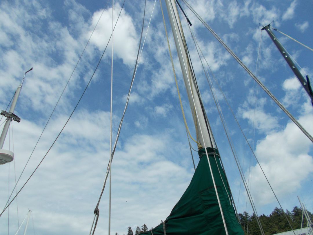 Pilothouse Motorsailer image 7