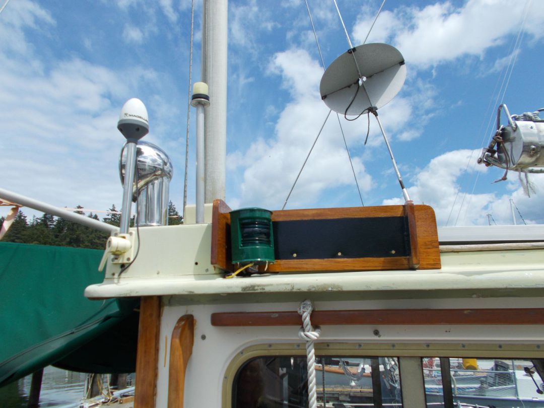 Pilothouse Motorsailer image 9