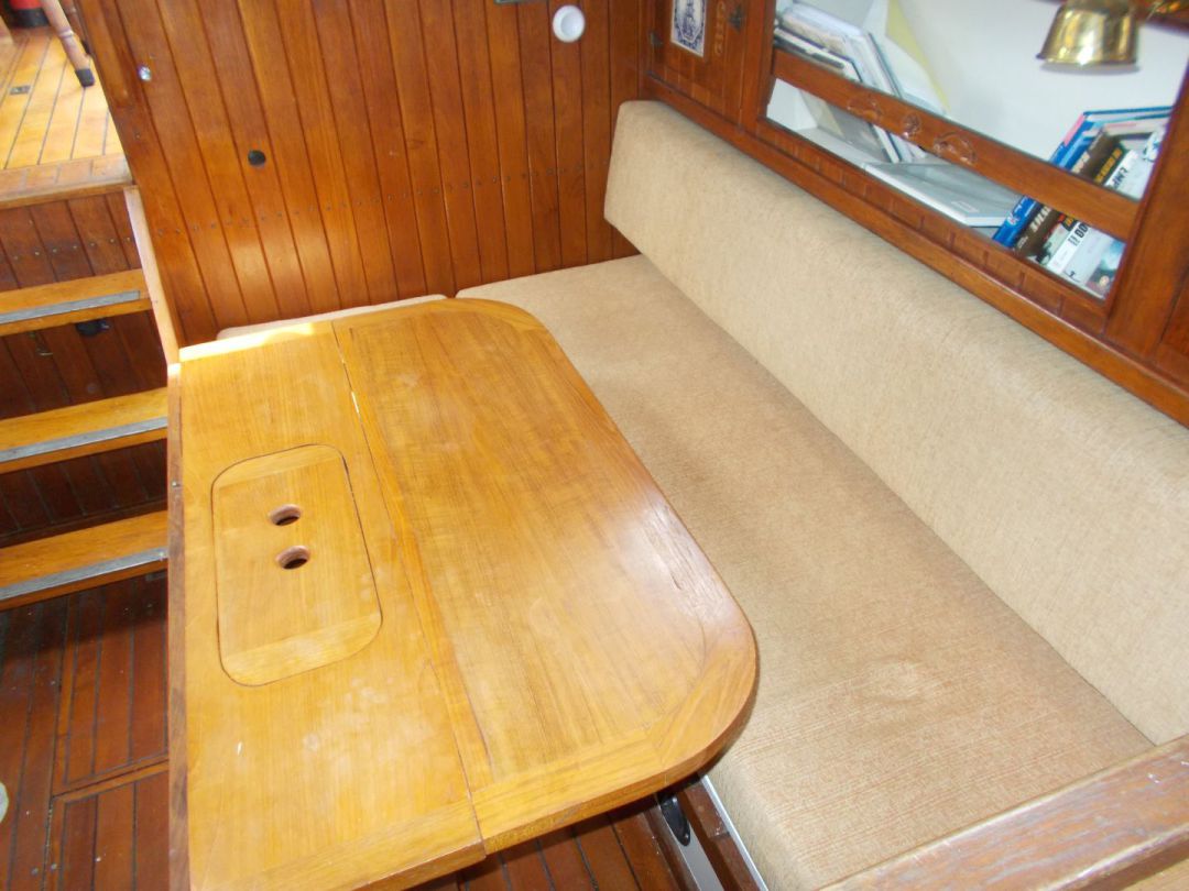 Pilothouse Motorsailer image 39