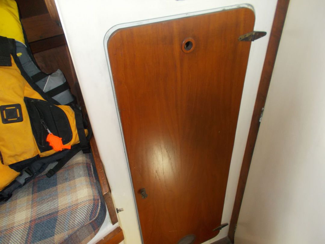 Pilothouse Motorsailer image 45