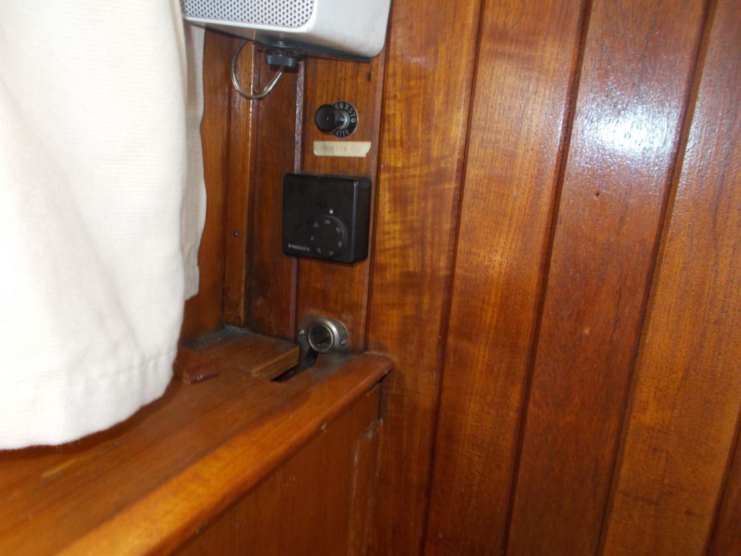 Pilothouse Motorsailer image 49
