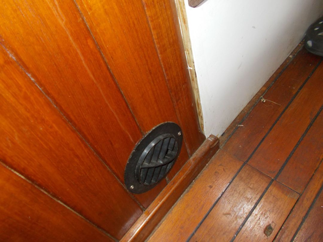 Pilothouse Motorsailer image 50
