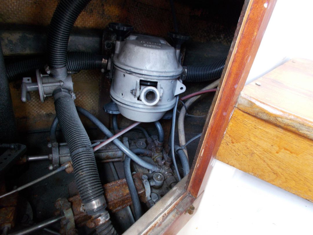 Pilothouse Motorsailer image 62