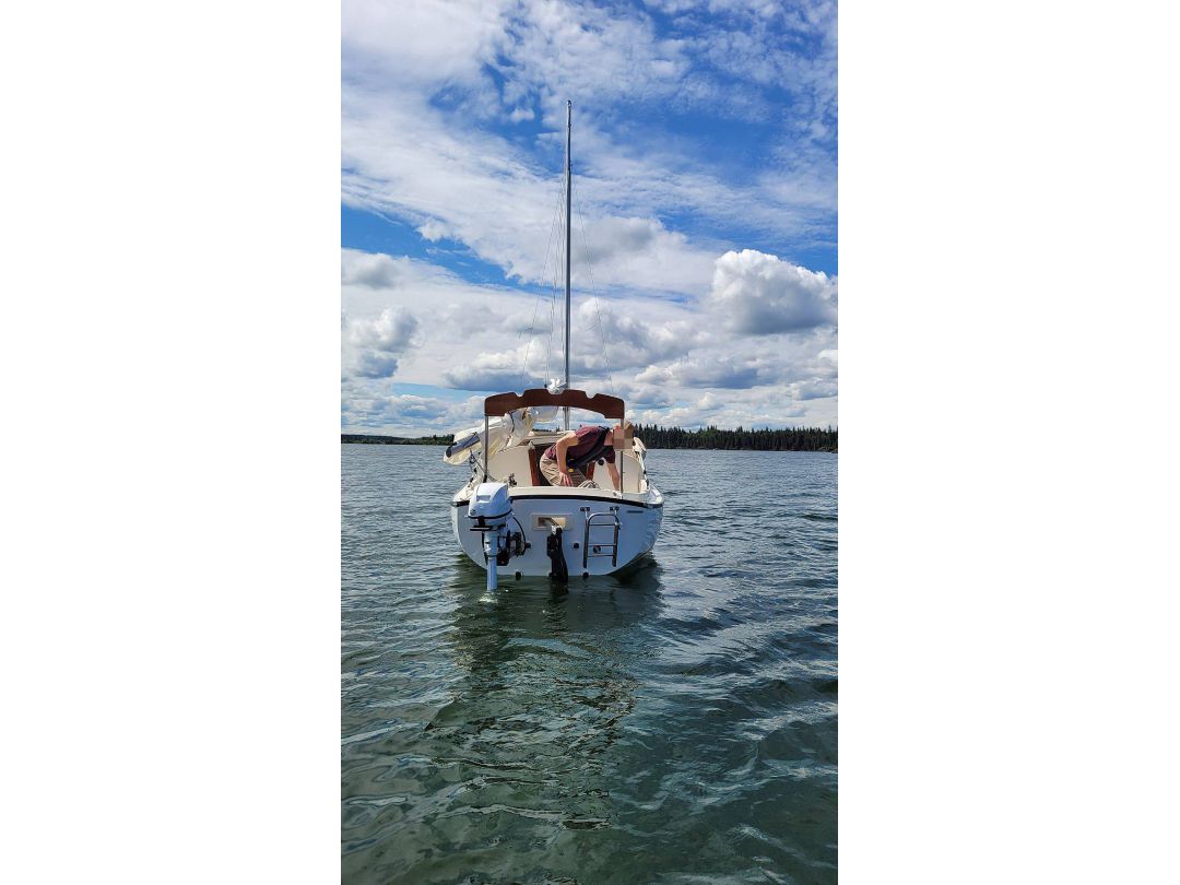 Fiberglass Sailboat image 4