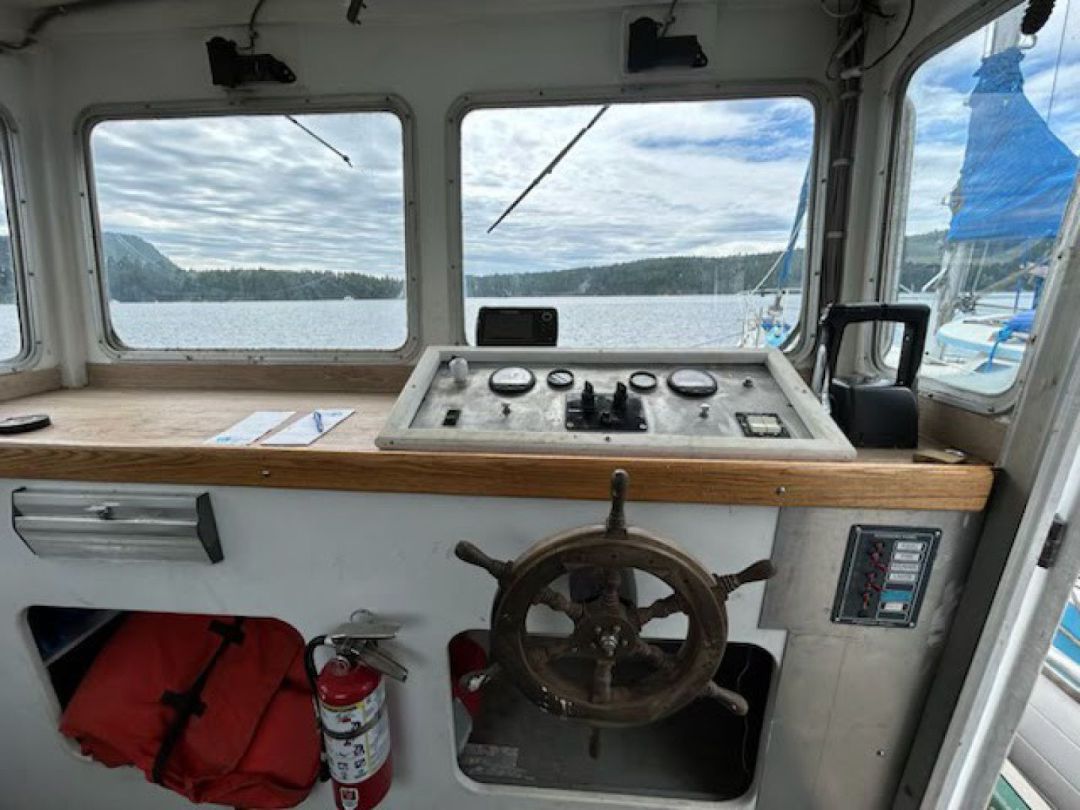 Fiberglass Landing Craft image 5